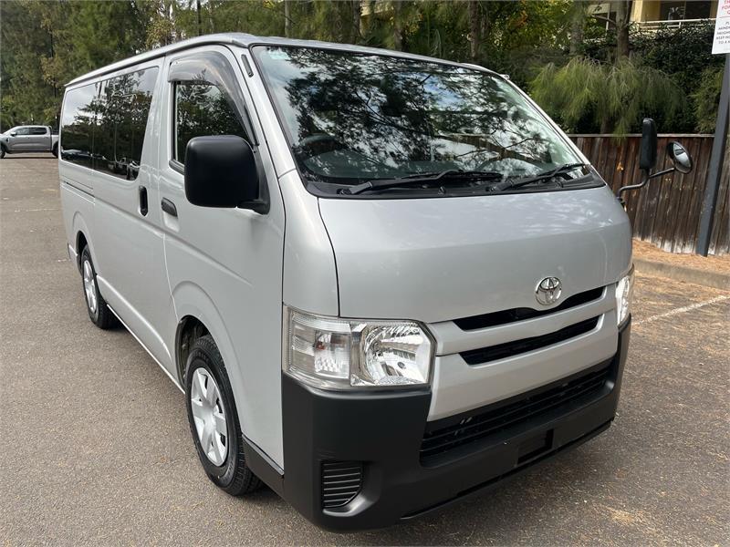 2017 TOYOTA HIACE VAN LWB 3 LTR DIESEL TURBO KDH201