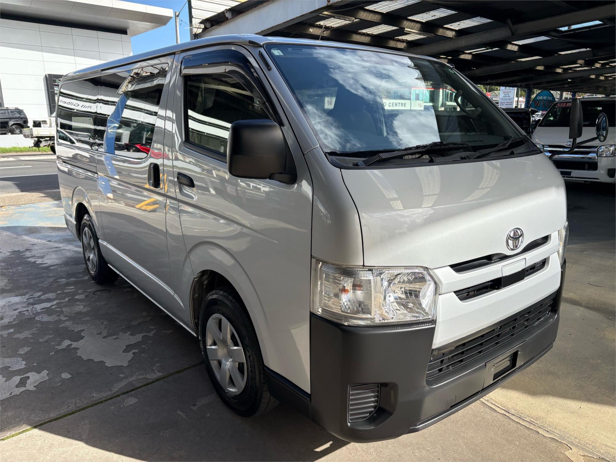 2020 TOYOTA HIACE VAN LWB 2.8 LTR GDH201