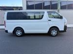 2017 TOYOTA HIACE VAN 4WD KDH206