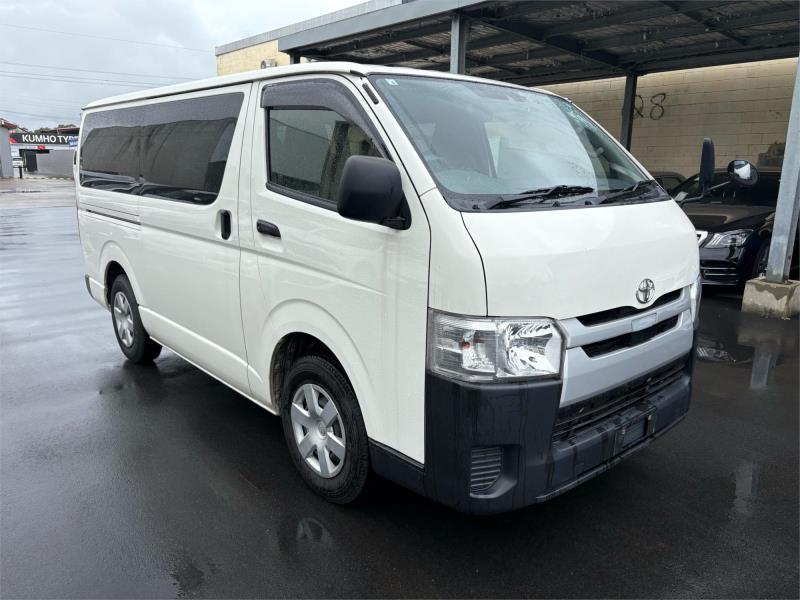 2020 TOYOTA HIACE VAN lwb 2.8 ltr GDH201