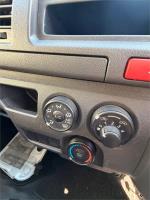 2017 TOYOTA HIACE 4DR VAN DX KDH206