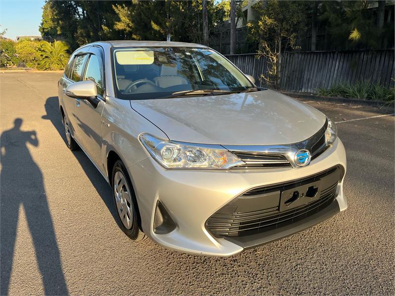 2017 Toyota Corolla FIELDER HYBRID NKE165